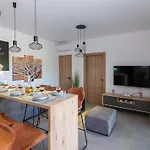 Eleonas With Private Swimming Pool Villa *
