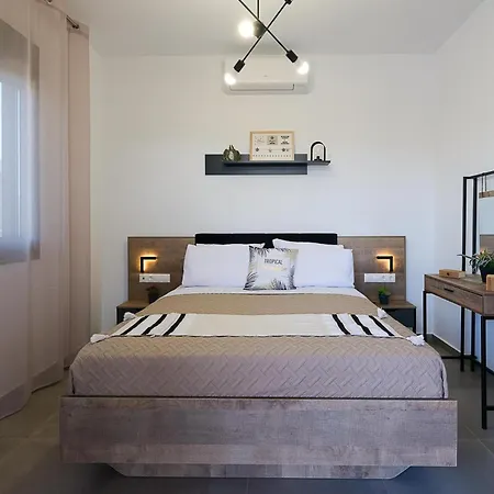 Eleonas With Private Swimming Pool *