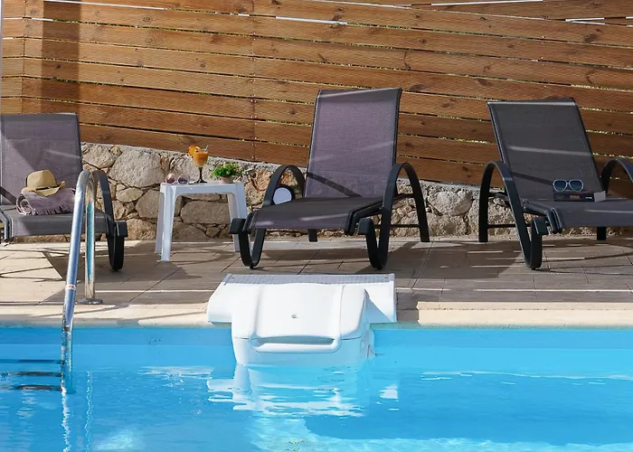 Eleonas With Private Swimming Pool Villa