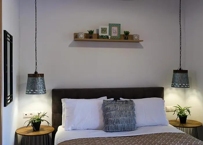 Eleonas With Private Swimming Pool *